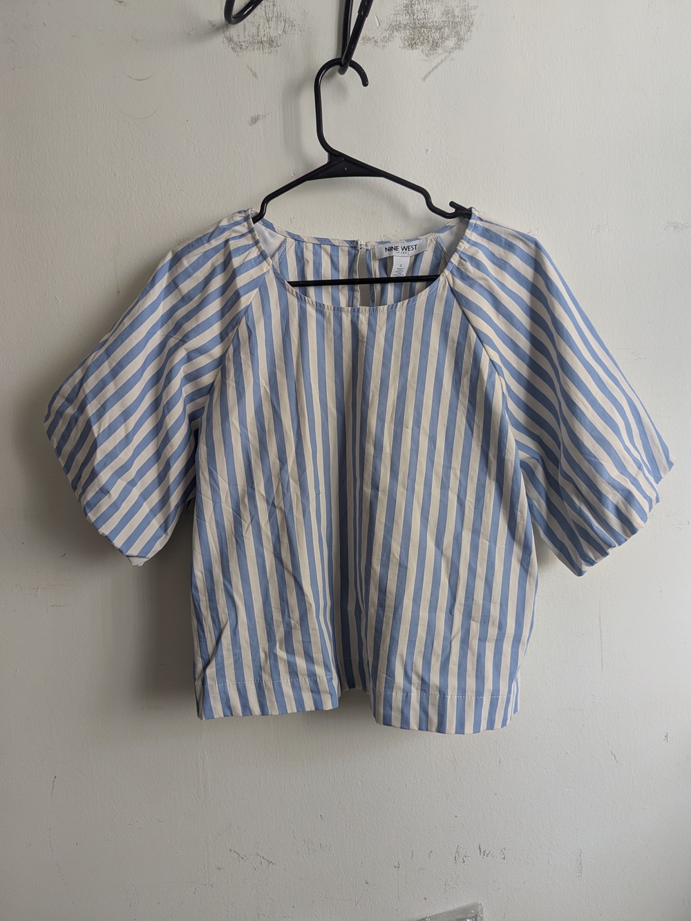 Nine West Light Blue & White Striped Puff Sleeve Blouse